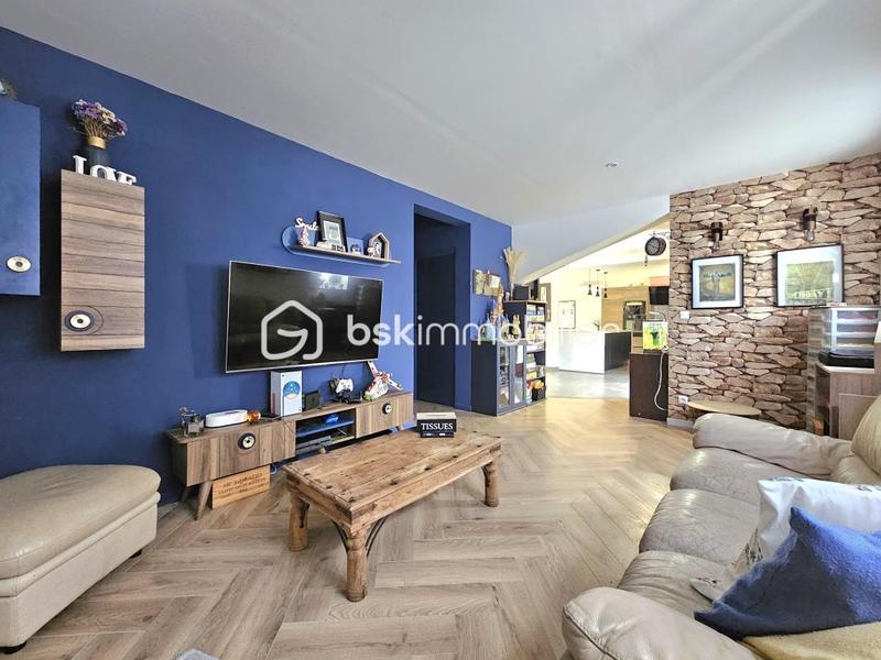 Maison traditionnelle - 117 m² - 6 pièces