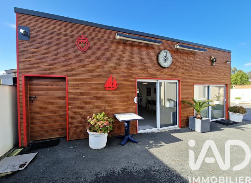 Maison - 208 m² - 6 pièces