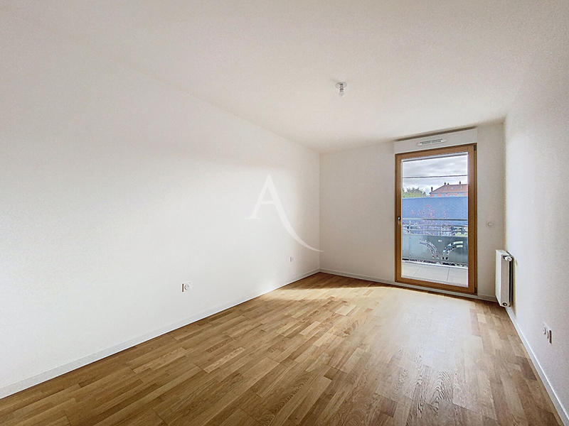 Appartement - 94 m² - 5 pièces