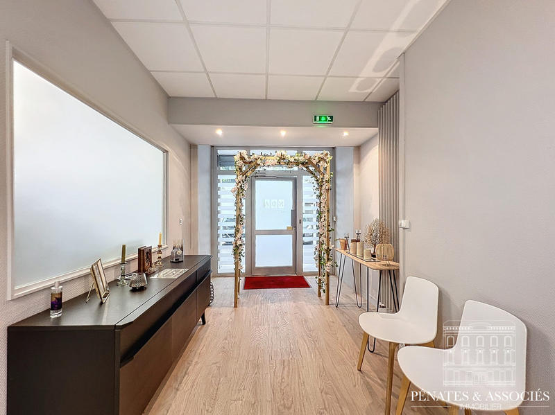 Local commercial - 234 m²