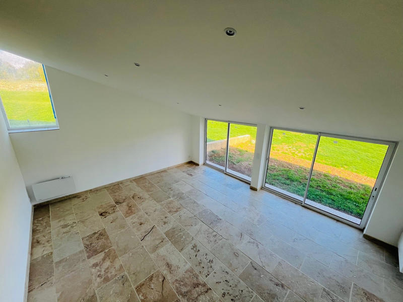 Propriété - 420 m² - 12 pièces