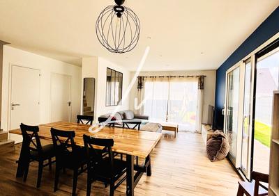 Maison - 128 m² - 6 pièces