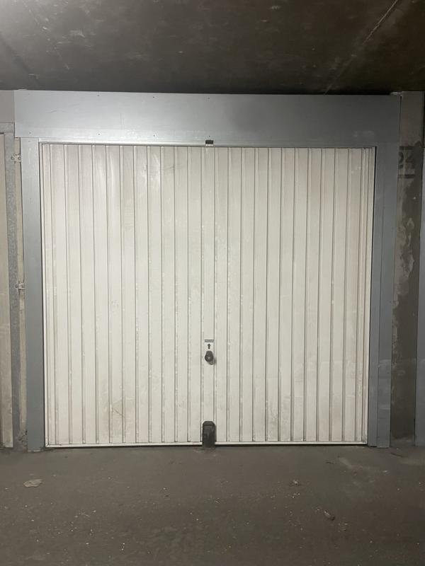 Parking / Garage - 10 m²