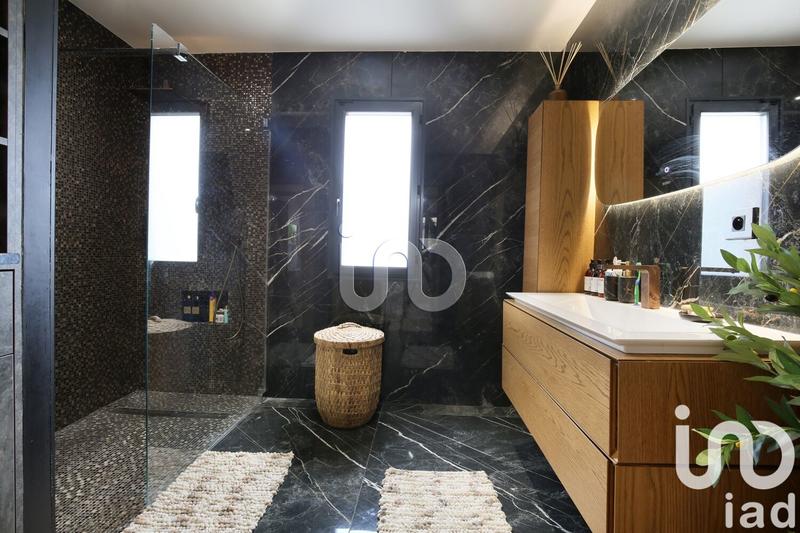 Maison de maîtres - 225 m² - 6 pièces