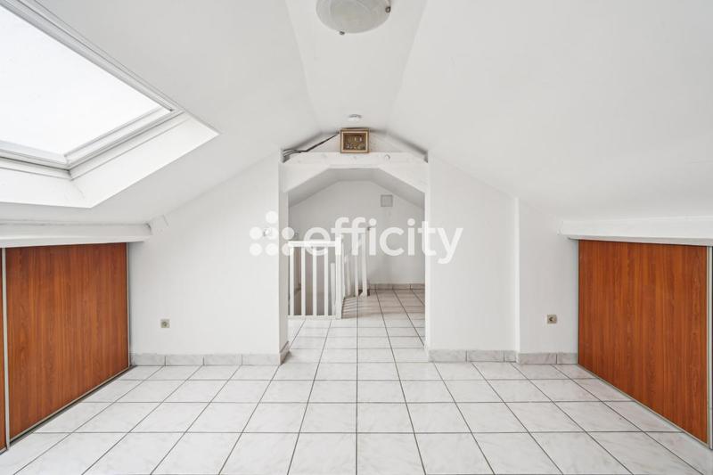 Maison - 130 m² - 7 pièces