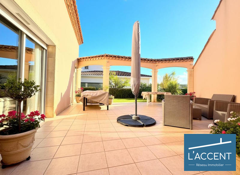 Villa - 240 m² - 7 pièces