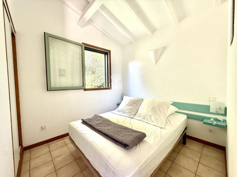 Villa - 185 m² - 15 pièces