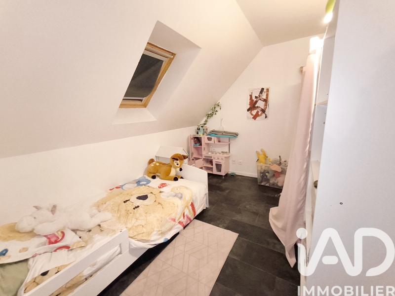 Maison - 95 m² - 5 pièces