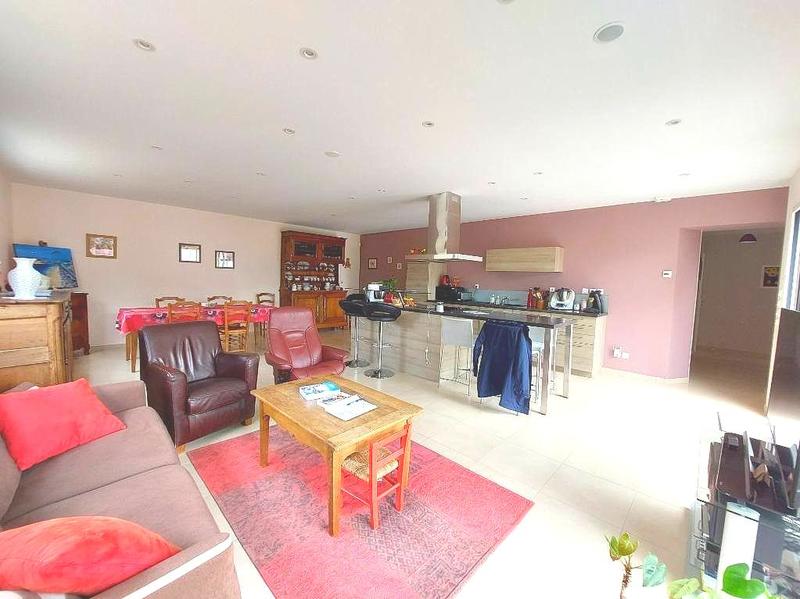 Maison traditionnelle - 124 m² - 6 pièces