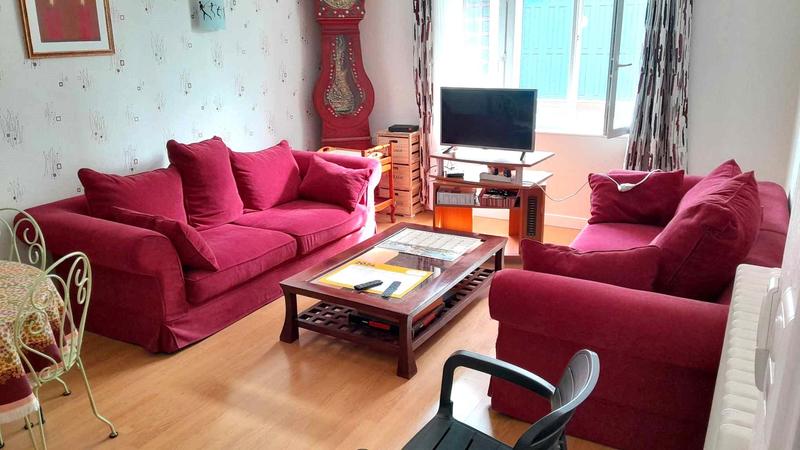 Maison - 152 m² - 8 pièces