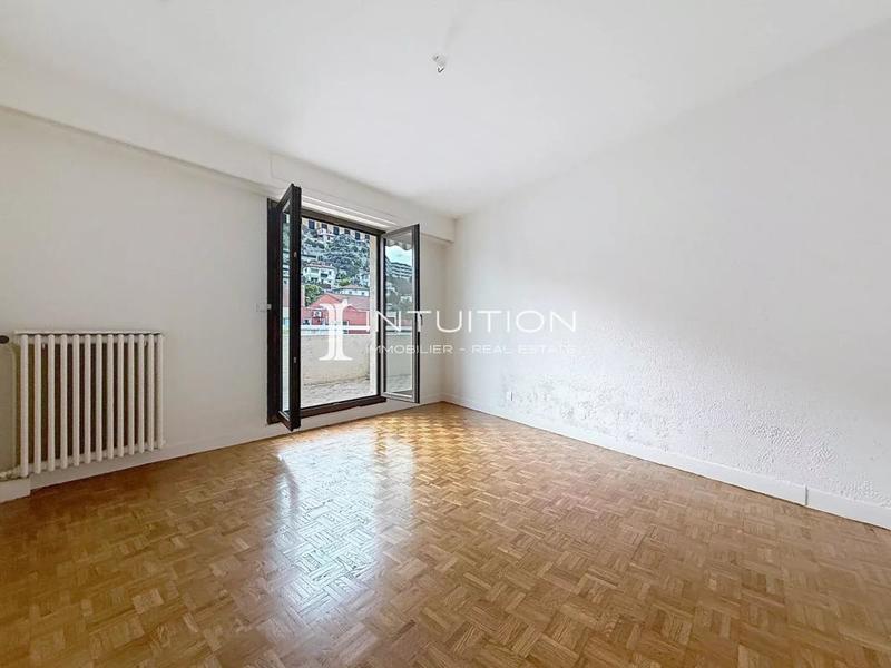 Appartement - 100 m² - 4 pièces