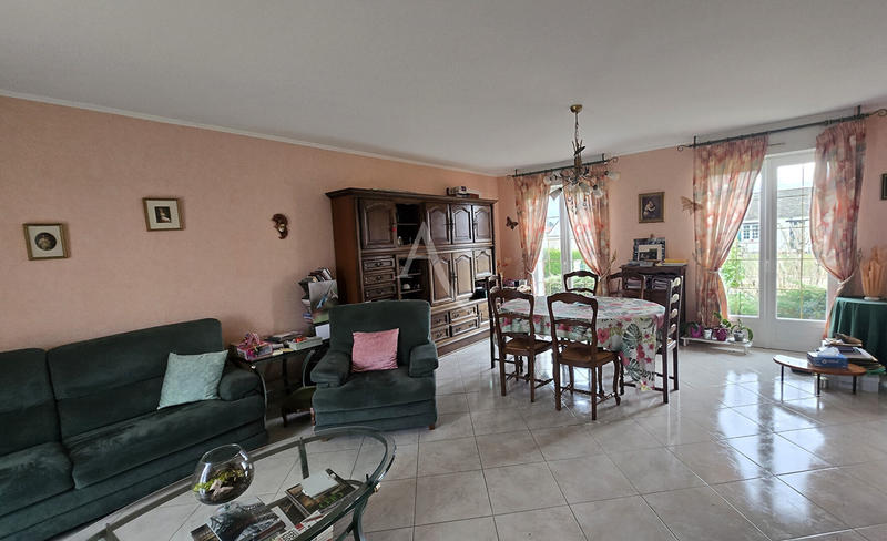 Maison - 90 m² - 4 pièces