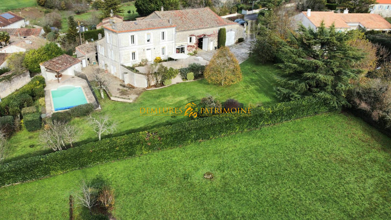 Maison ancienne - 236 m² - 5 pièces