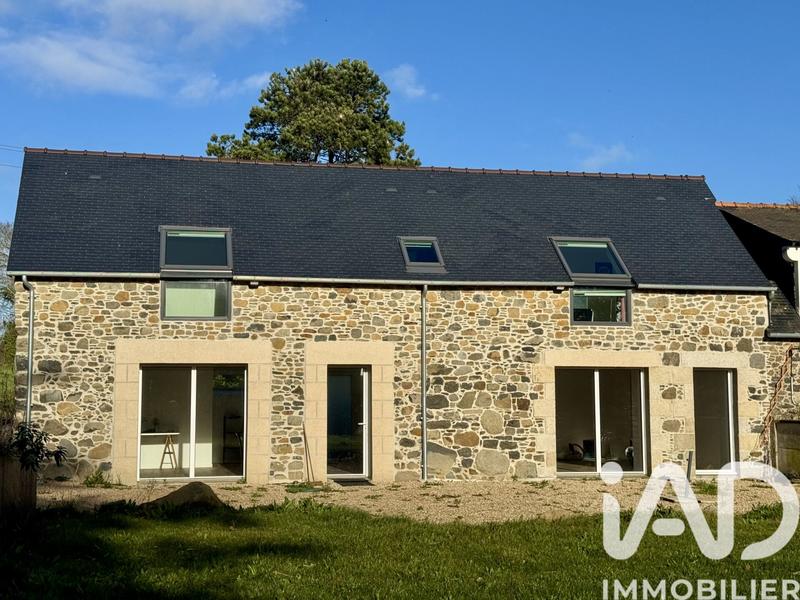 Maison - 220 m² - 9 pièces