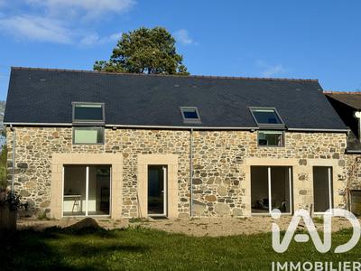 Maison - 220 m² - 9 pièces