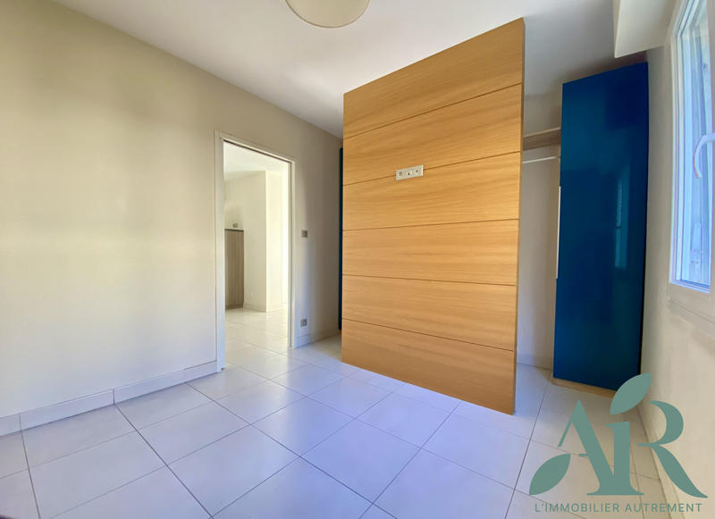 Appartement - 77 m² - 3 pièces