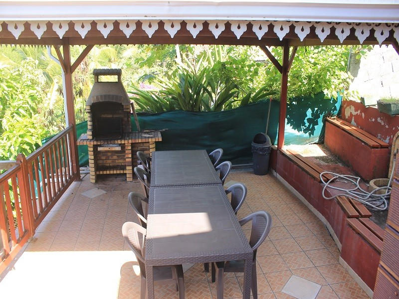 Maison - 256 m² - 7 pièces