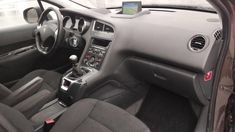 Peugeot 5008 1.6 BlueHDi 120 Allure