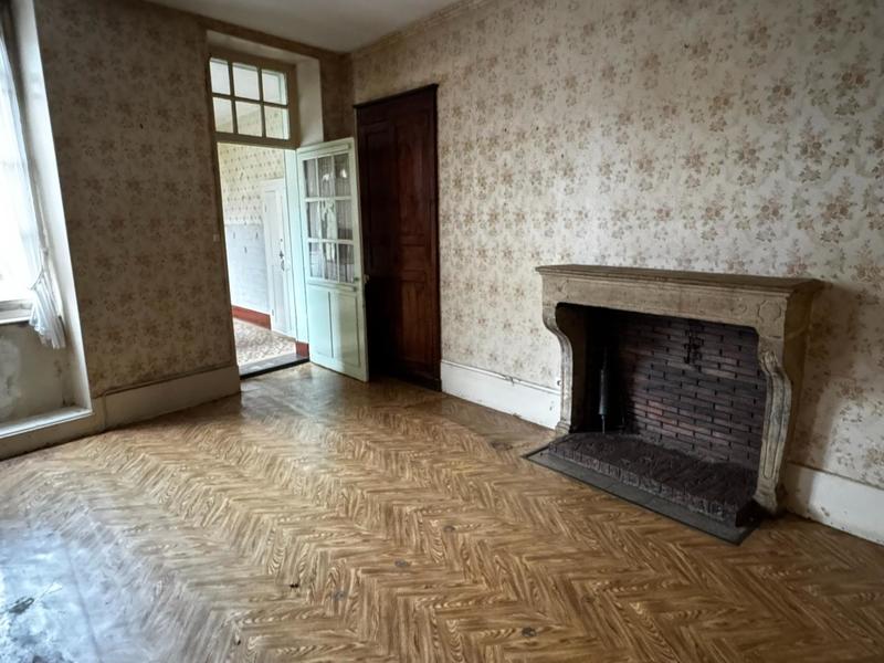 Maison - 185 m² - 10 pièces