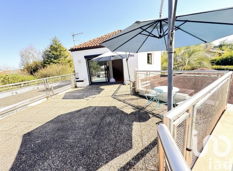 Maison de maîtres - 220 m² - 5 pièces