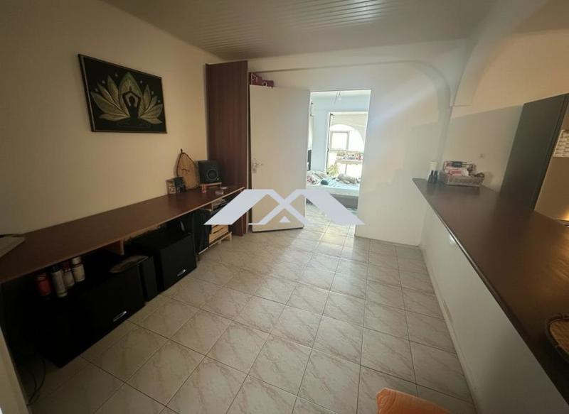 Maison ancienne - 220 m² - 12 pièces