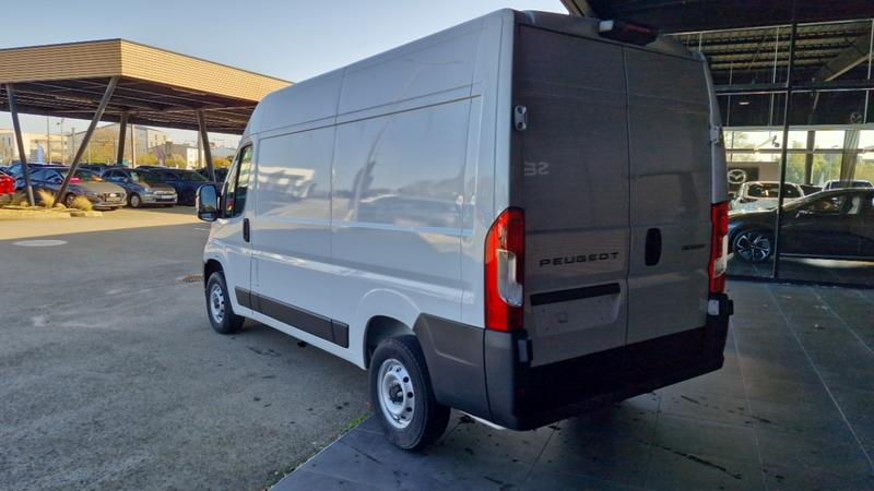 Peugeot Boxer Fourgon 3.0t l2h2 120 ss bvm6