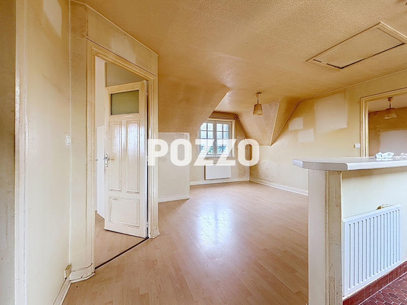 Maison - 224 m² - 8 pièces