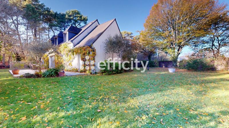 Maison traditionnelle - 132 m² - 7 pièces