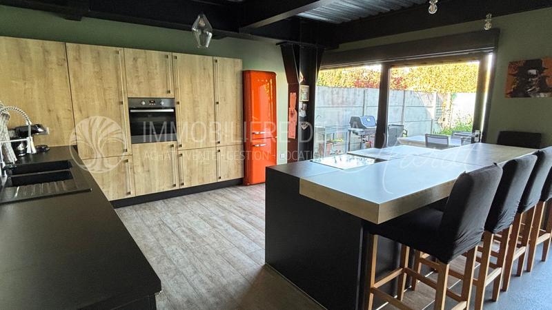 Loft - 150 m² - 5 pièces