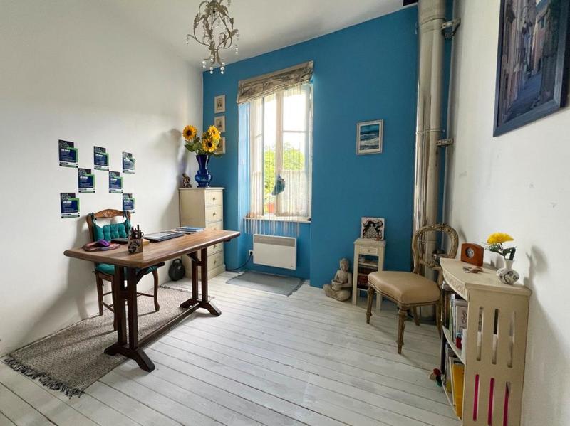 Propriété - 79 m² - 6 pièces