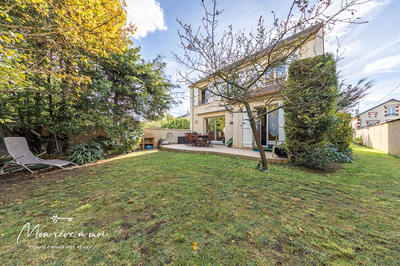 Maison - 170 m² - 6 pièces