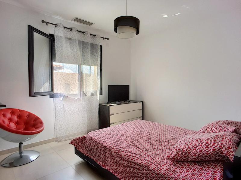 Maison - 274 m² - 12 pièces