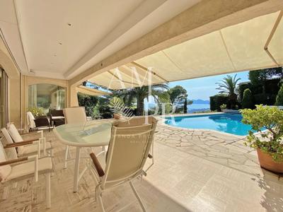 Villa - 230 m² - 5 pièces