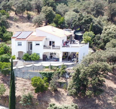 Villa - 198 m² - 7 pièces