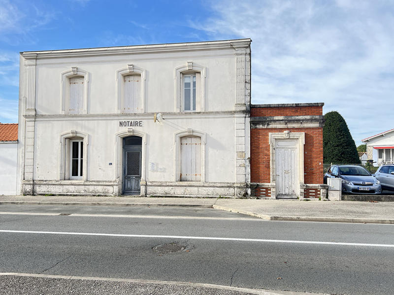 Bureau - 129 m² - 7 pièces