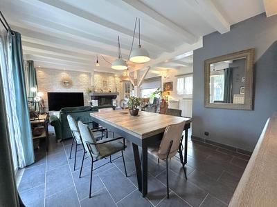 Maison - 140 m² - 5 pièces