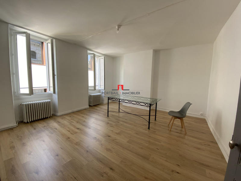 Appartement - 98 m² - 3 pièces