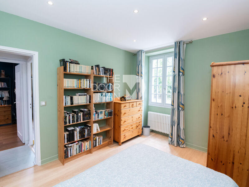 Longère - 334 m² - 9 pièces