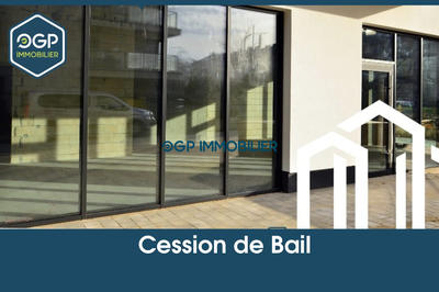 Fonds de commerce - Local commercial - 700 m²