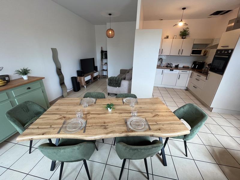 Maison - 98 m² - 4 pièces