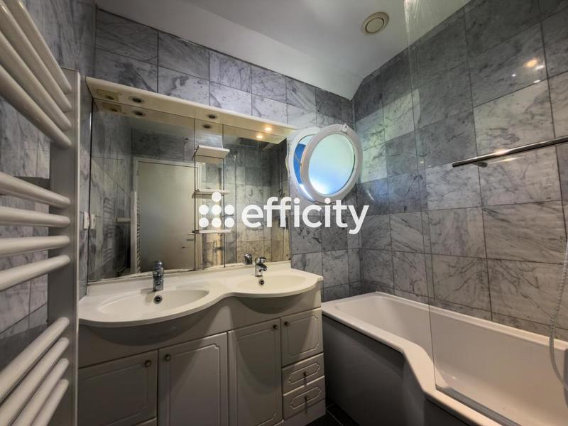 Villa - 180 m² - 7 pièces