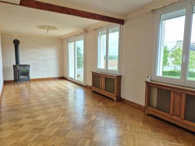 Maison - 102 m² - 5 pièces