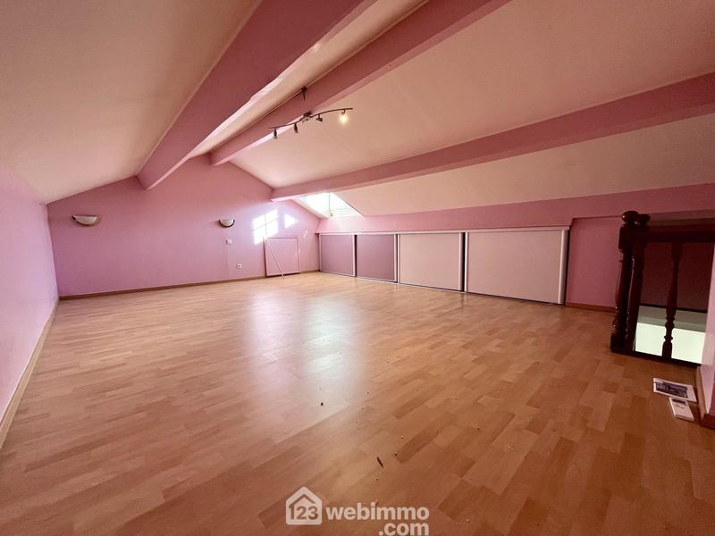 Maison - 170 m² - 5 pièces