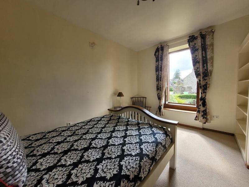 Maison - 222 m² - 12 pièces