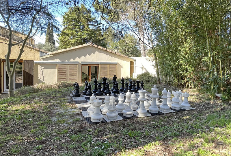 Maison - 300 m² - 9 pièces