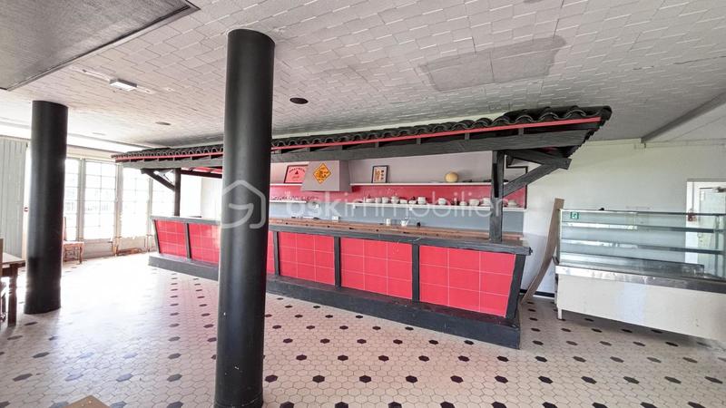 Bureau - 600 m² - 35 pièces