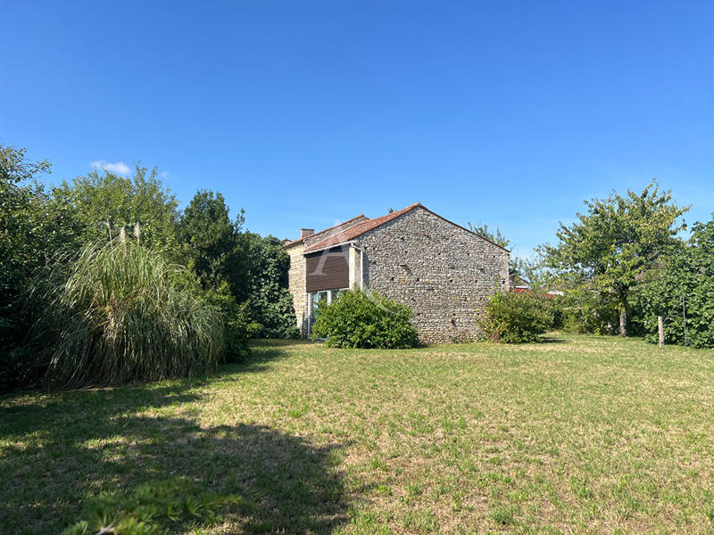 Maison - 310 m² - 12 pièces