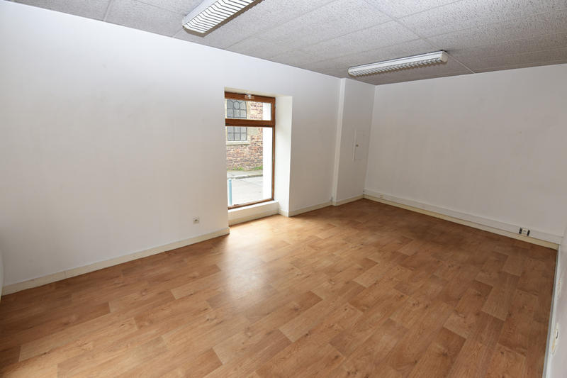 Local commercial - 105 m² - 4 pièces