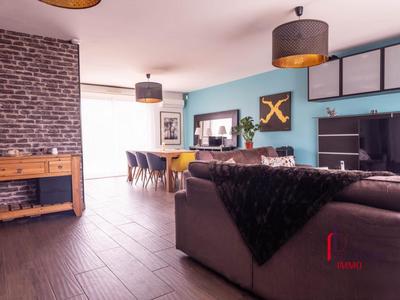 Maison - 121 m² - 5 pièces