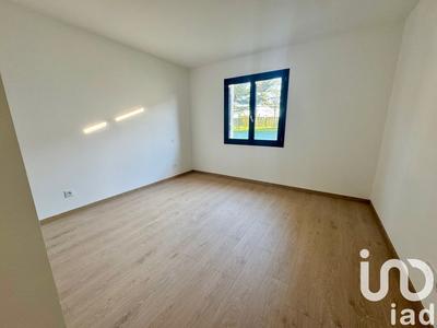 Maison - 94 m² - 5 pièces